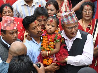 Nepal: Trishna Shakya, three  year old girl,  new "Kumari" of Kathmandu