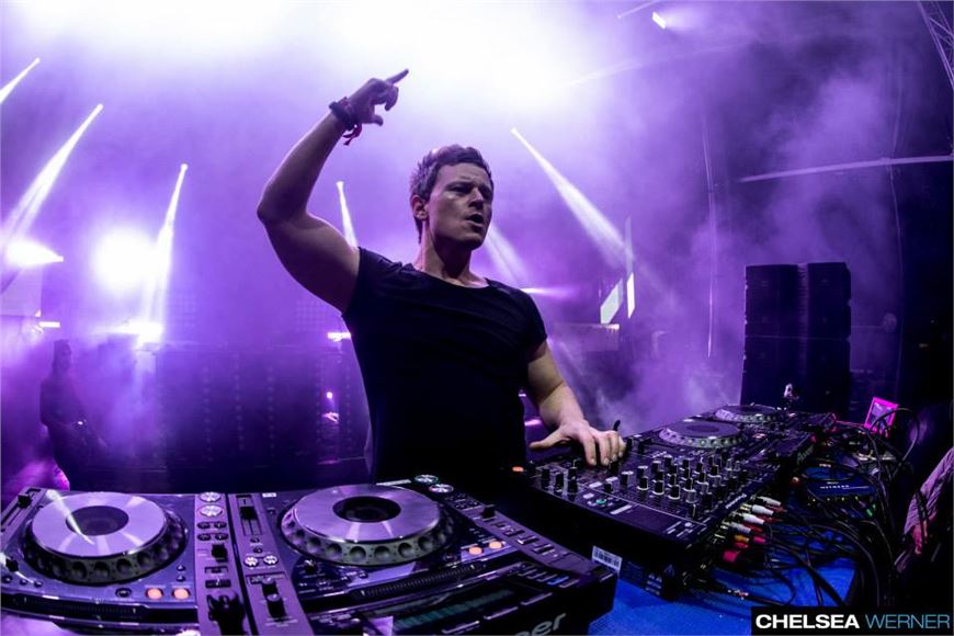 4ESSE EVENT ha portato FEDDE LE GRAND al  nuovo FABRIQUE di Milano