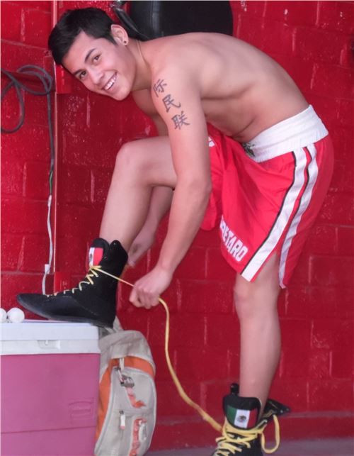 ANDRES GUTIERREZ ESPERA UNA PELEA COMPLICADA CONTRA SAL SANCHEZ II