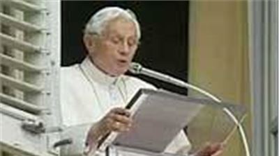 Benedetto XVI compie 85 anni