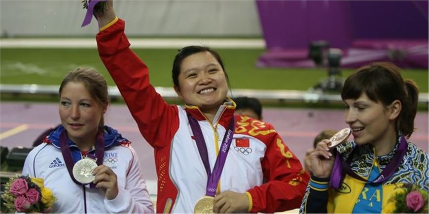 Céline Goberville, tireuse, ouvre le compteur français.