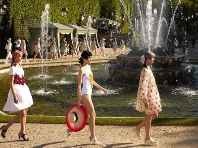 Chanel à Versailles, insoutenable légèreté de l’être          