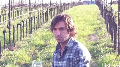 Dal campo di calcio al campo delle vigne