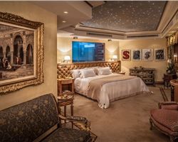  Dormir al Hotel Cavalieri de Roma es como dormir en una galeria de Arte