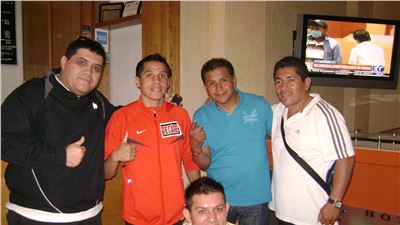 Édgar Sosa llega a Zitácuaro en plan amenazante, y asevera que noqueará a Giovanni Segura