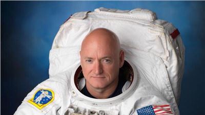 El astronauta Scott Kelly  ha crecido  5 cm tras pasar un año en el espacio