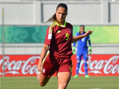 El premio The Best: vota por la venezolana Deyna Castellanos