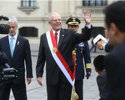 El Presidente de Peru' Pedro Pablo Kuczynski anunció:  Nuevos bosques en los Andes para atraer la lluvia 