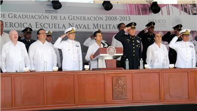 ENCABEZA EL PRESIDENTE DE LA REPÚBLICA CEREMONIA DE GRADUACIÓN DE GUARDIAMARINAS DE LA HEROICA ESCUELA NAVAL MILITAR   