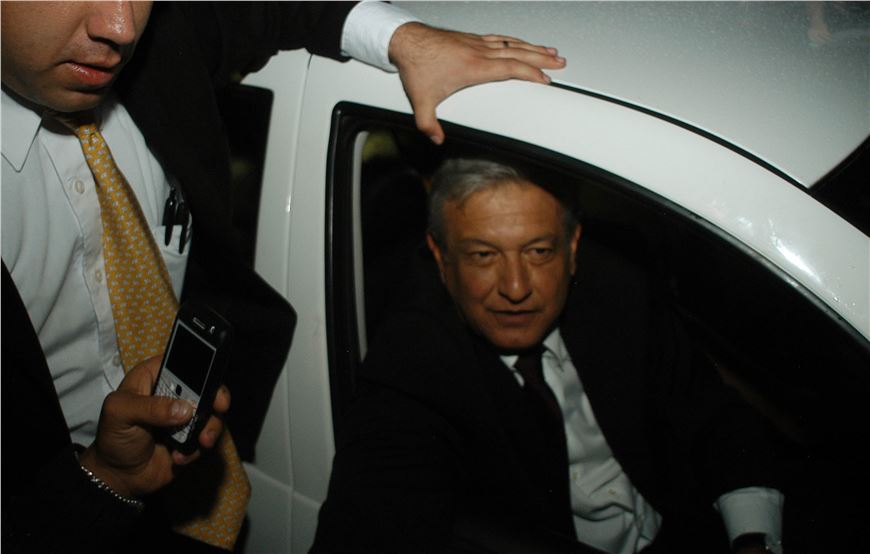 Felicitan a LOPEZ OBRADOR por Desempeño en el 1er debate de Candidatos a presidencia de Mexico