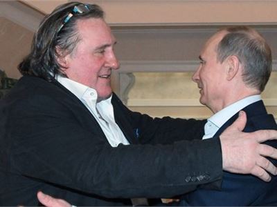 Gérard Depardieu reçu à bras ouverts en Russie