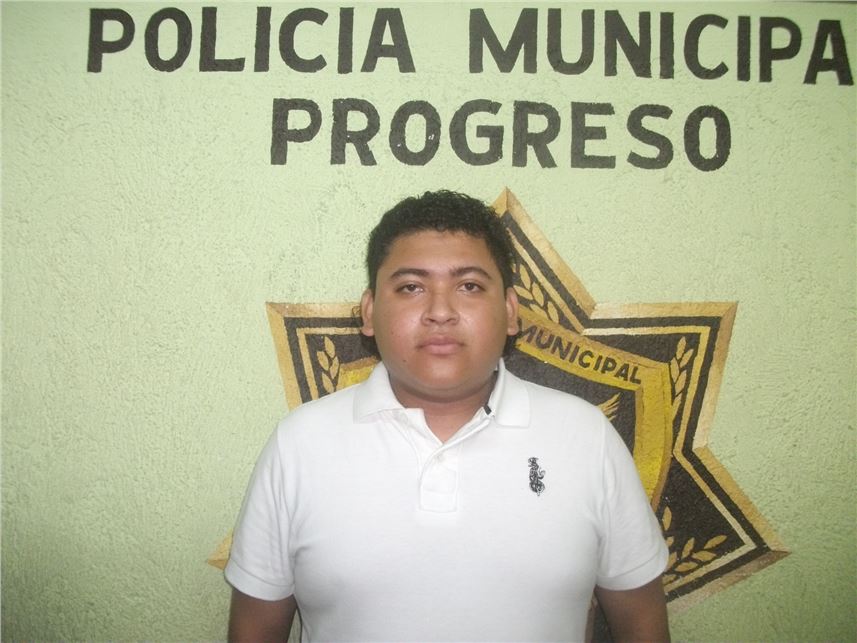 JORGE CARLOS ARISTA MUÑIZ. es detenido en Progeso,Yucatan