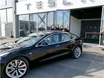L’attesa è finita! Prime consegne del Model 3 di Tesla in Italia