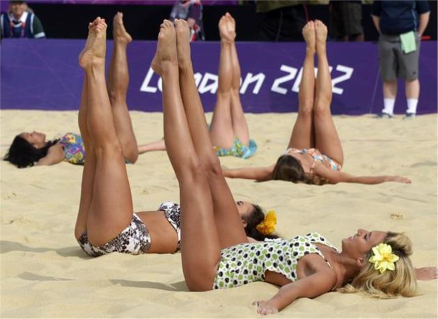 London 2012 Olympic Games, cheerleader before the game of beach volleyball