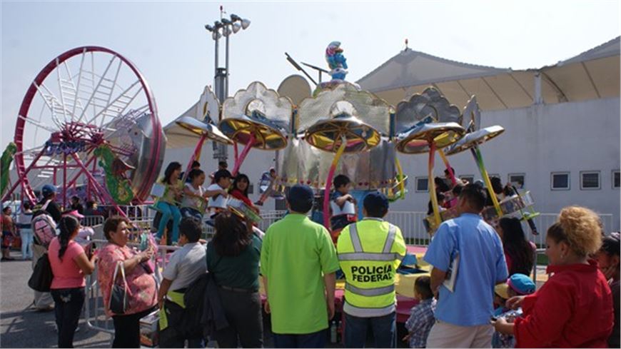  POLICÍA FEDERAL FESTEJA A LOS NIÑOS EN SU DÍA