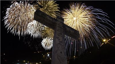 Prepara Angangueo su tradicional Fiesta de la Santa Cruz