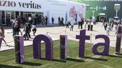 PRIME MINISTER MATTEO RENZI VISITS VINITALY