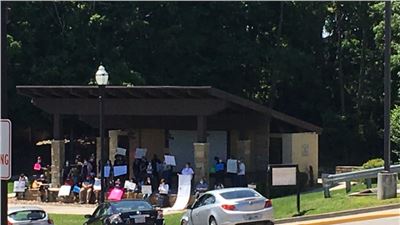 Protesters in Crossville,Tennessee Today in regards about what happened to George Floyd 
