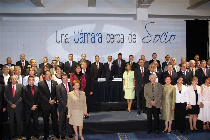 RECONOCE MANCERA AL COMERCIO COMO PILAR FUNDAMENTAL DE LA ECONOMÍA, DESARROLLO Y CRECIMIENTO DE LA CIUDAD DE MÉXICO