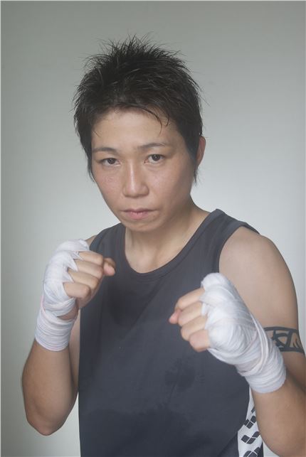 RIYO TOGO CONFIA EN QUE SUS PUÑOS ECHARAN DEL TRONO A LA MEXICANA