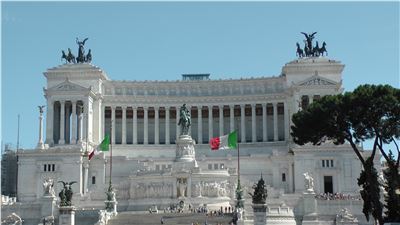 Roma - Il Monumento al Milite Ignoto in tutta la sua grandiosita'