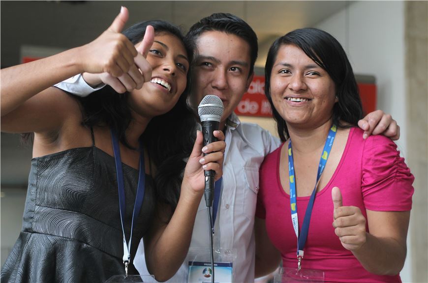 Salvan la brecha educacional gracias a las becas de Oportunidades