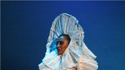 Se presenta con gran éxito Sonia Amelio, la Mexicana Universal, Espectáculo ofrecido en el Teatro de la Ciudad Esperanza Iris