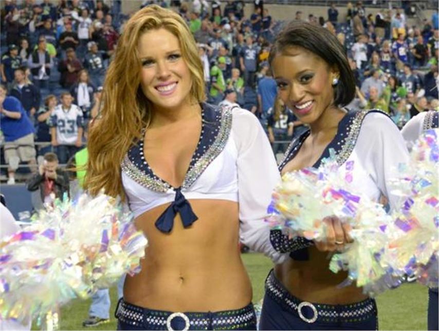Sep 24 2012 – Seattle, WA, USA – The cheerleaders back in action