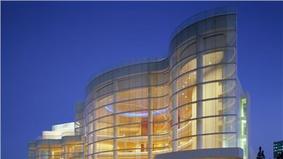 Standing ovation and 10 minutes applause for the Scale Ballet in California with “Giselle”