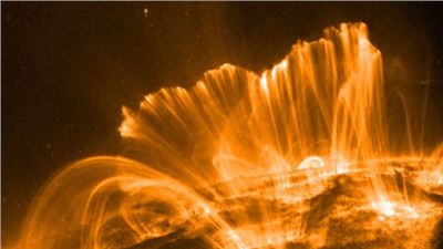 Tempesta solare: le foto della NASA
