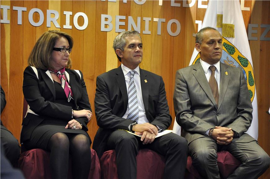 TRABAJAMOS PARA CONSOLIDAR INSTITUCIONES Y LOGRAR TRIBUNALES DE CALIDAD: MANCERA