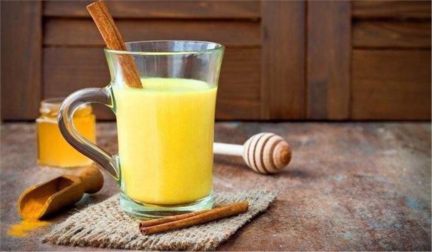 Turmeric and honey,  natural ingredients to strengthen our immune system