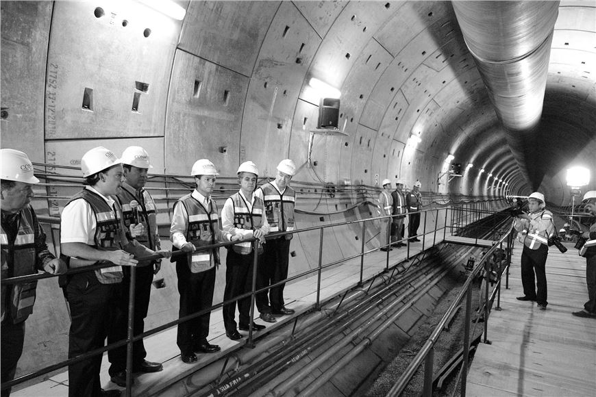 VISITA A LA LUMBRERA NO. 10 Y PUESTA EN OPERACIÓN DE LOS PRIMEROS DIEZ KILÓMETROS DEL TÚNEL EMISOR ORIENTE