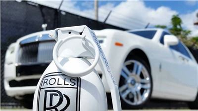 Ways To Think Up A Great Domain Name That's Still Available